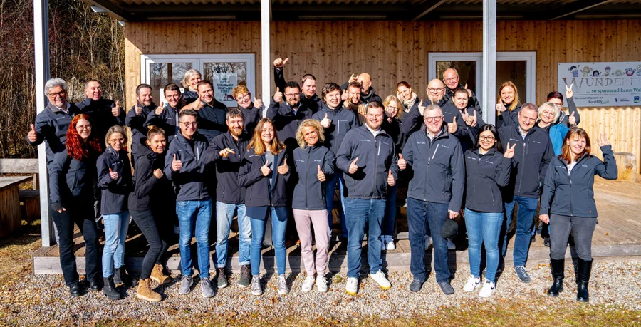 TEAM
