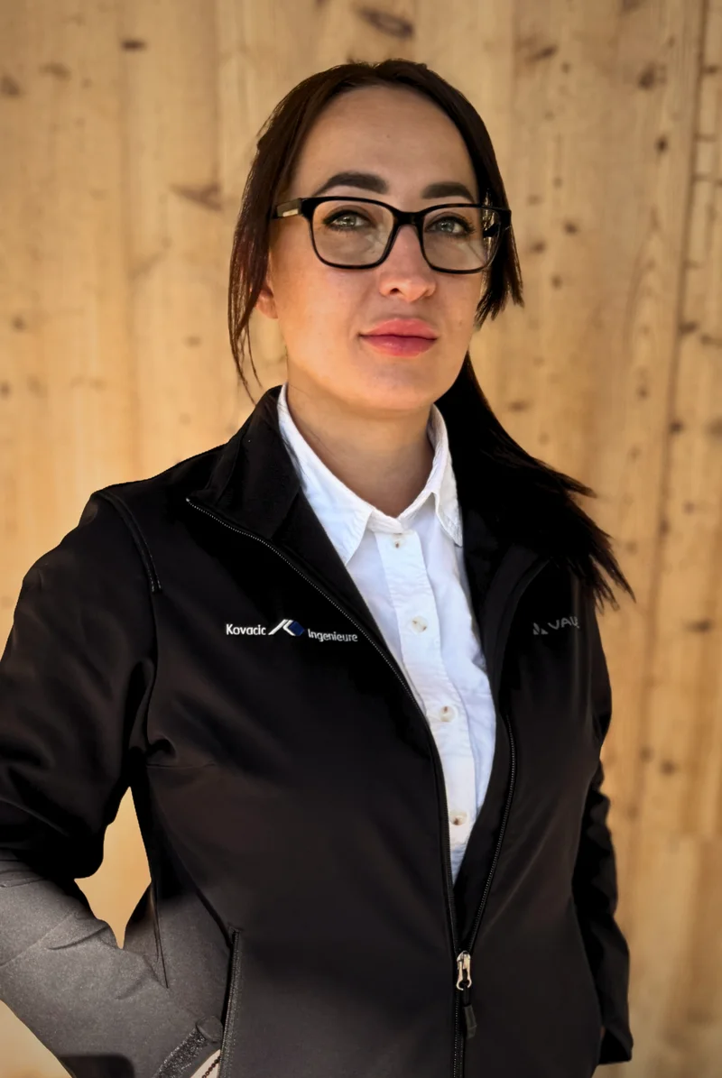 Oksana Tomaz, Bachelor of Engineering